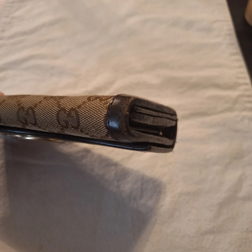 Gucci GG Canvas Continental Wallet - Picture 10 of 13